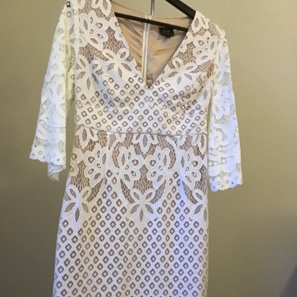Bardot White Lace Dress New Size 8 Fully Lined